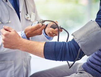 誘發(fā)高血壓的四個(gè)不良習(xí)慣，90%的人都在做！